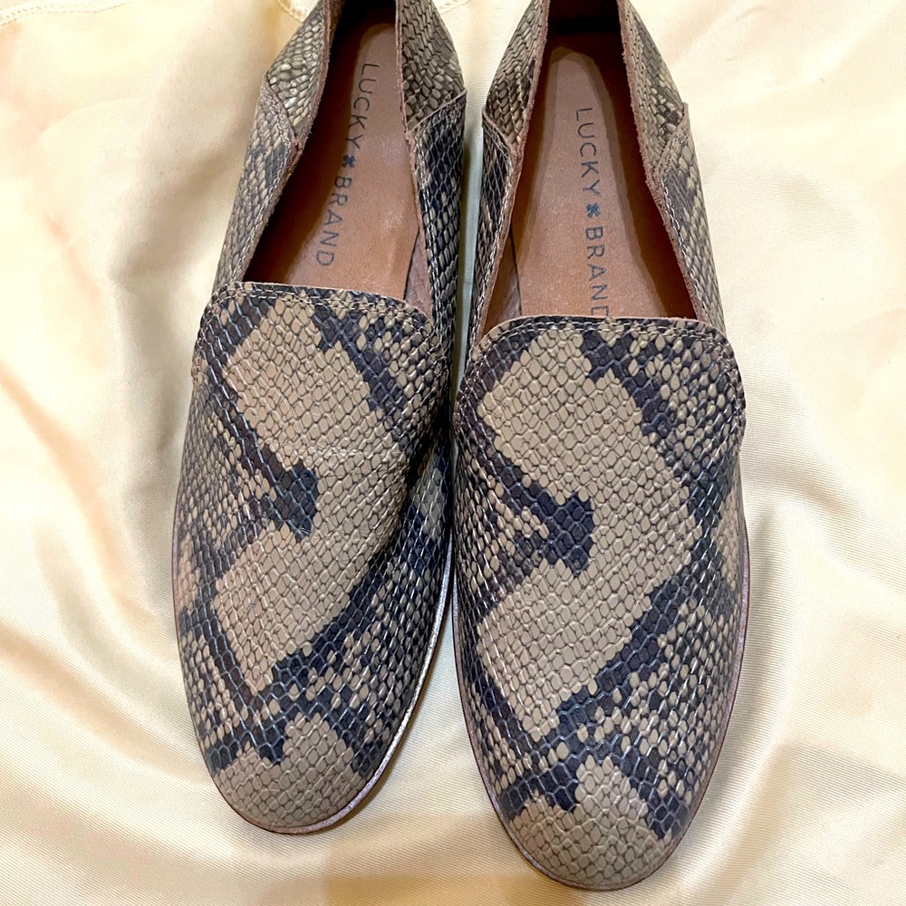 Lucky Brand slip on Snakeskin Loafer
